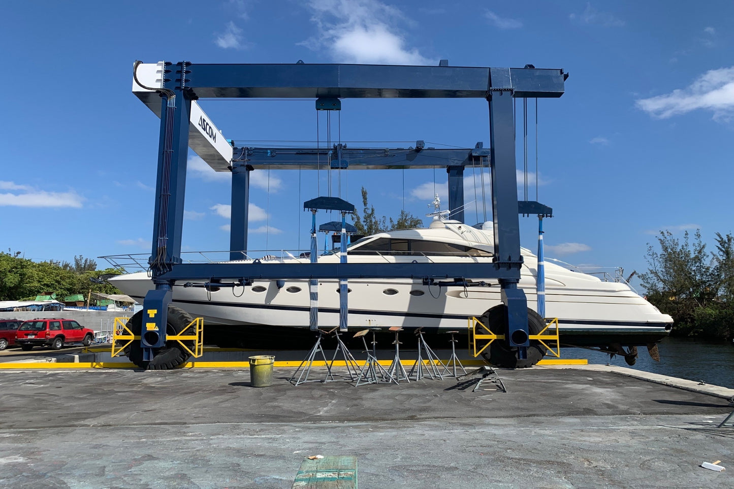 Fiberglass & Gelcoat Repairs - 10% discount with membership